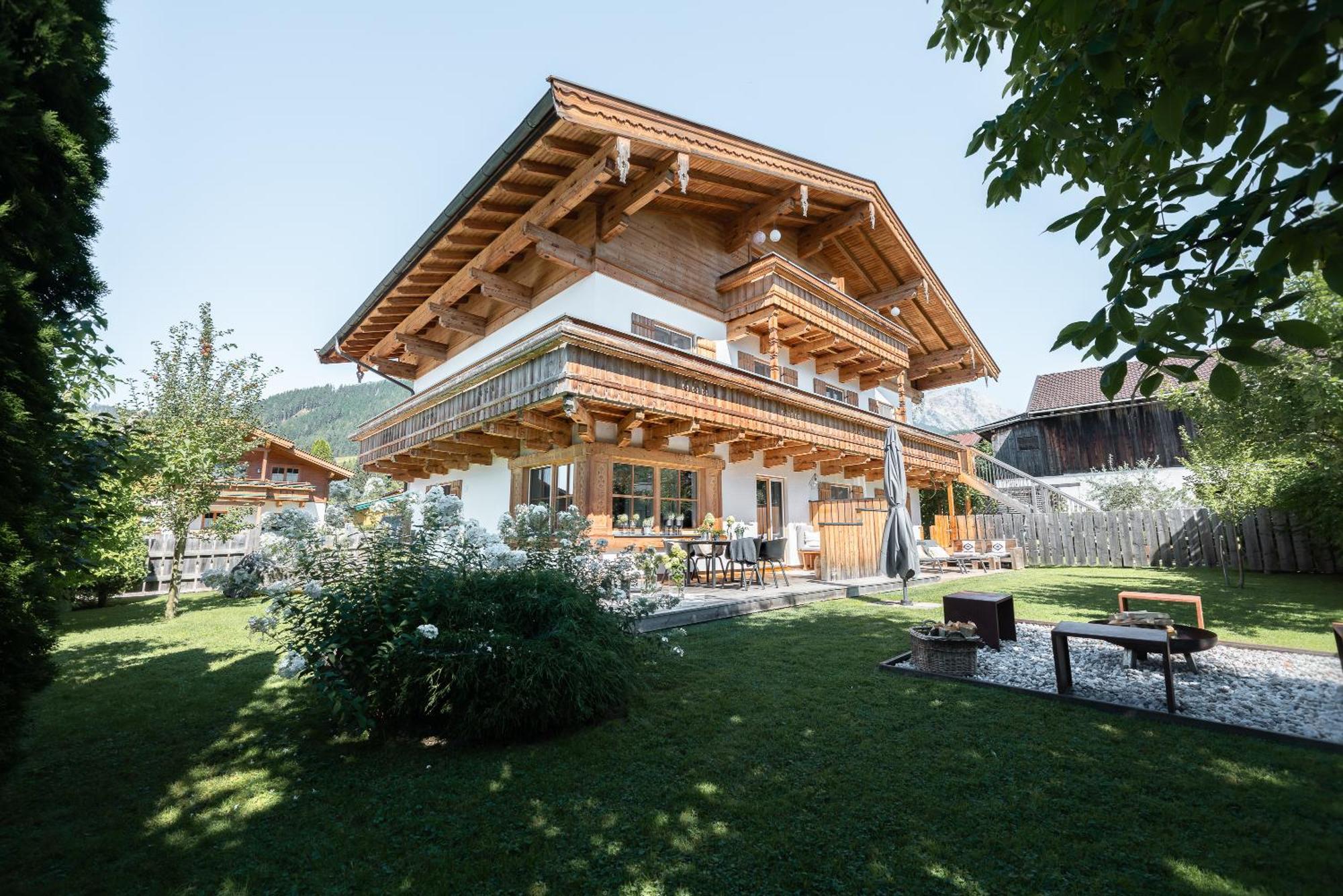 Bewegte Berge Apartments Saalfelden Extérieur photo